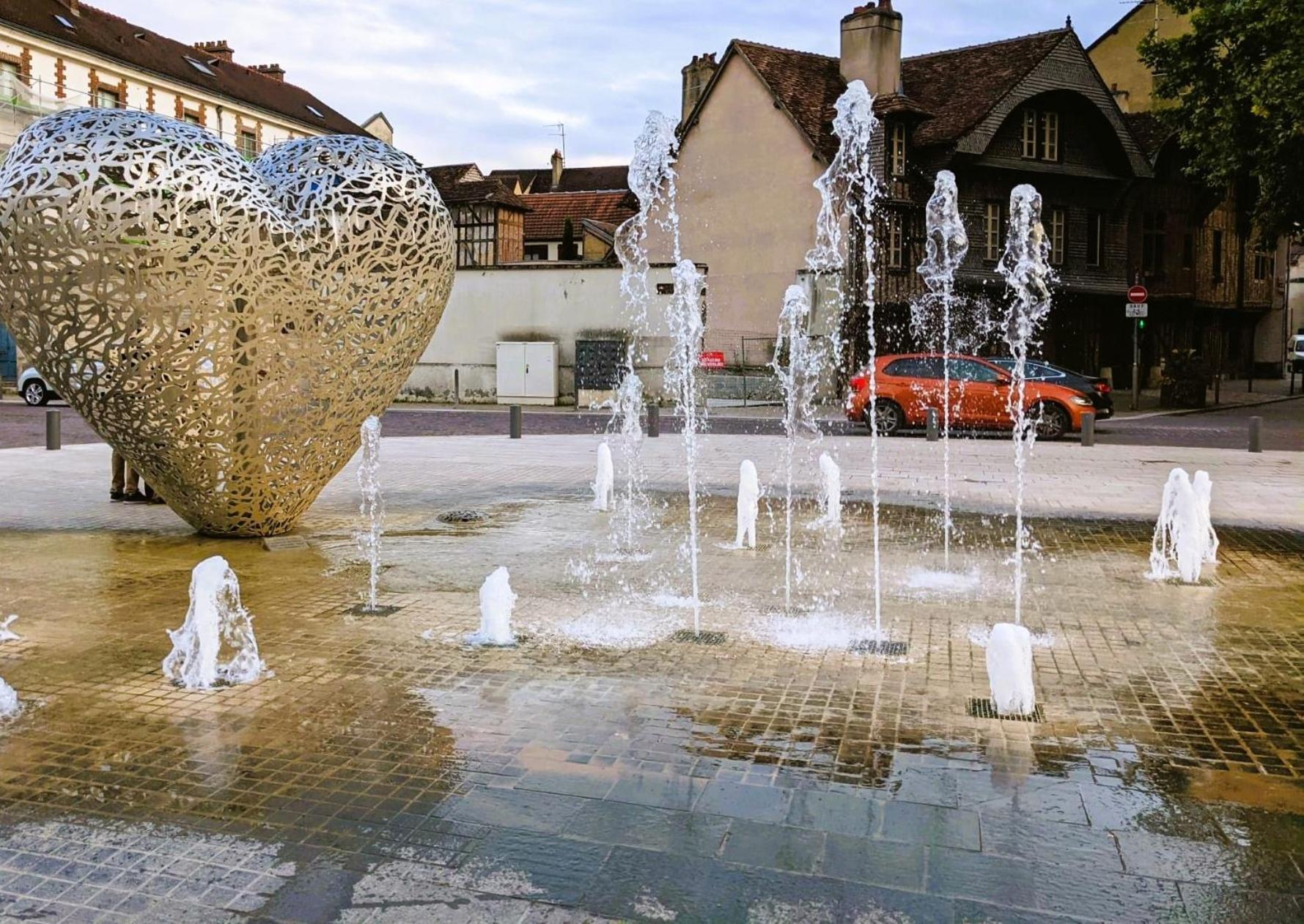 Au Coeur De Troyes - Calme Et Confort Appartement Buitenkant foto